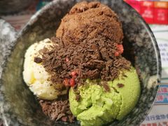 冰淇淋自助-哥老官重庆美蛙鱼头(五角场合生汇店)