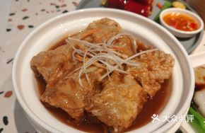 Braised Abalone Sauce Tofu Skin Rolls with Golden Mushrooms