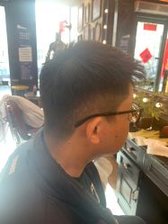 -东方先生国潮男士理发馆