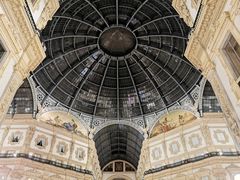 -文艺复兴百货(米兰大教堂广场店)