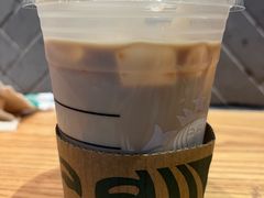 -星巴克(广州南站A18检票口楼上)