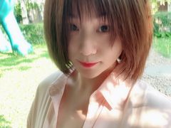 -莓园冰淇淋店
