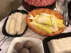 -鲜入围煮花胶鸡海鲜火锅