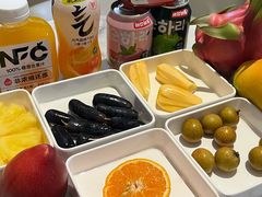 -涨巢·潮玩水疗局