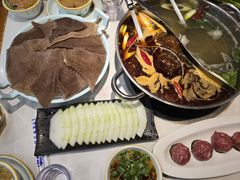 -乡土黄·鲜牛肉火锅·小龙虾(兴业街店)