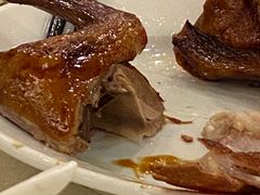 红烧乳鸽-顶好海鲜酒家