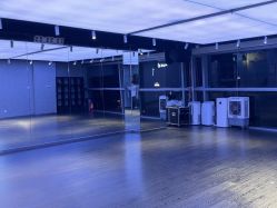 -泫舞舞蹈工作室