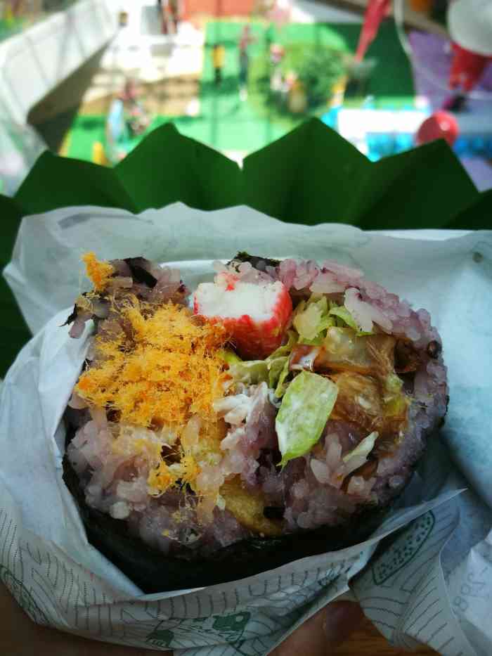 井弘饭团(诺德广场店)-"这家店就在河北区诺德广场里面的三楼美食街.