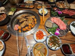 -明洞阿姨·韩式酱蟹烤肉·创意料理(三元桥店)