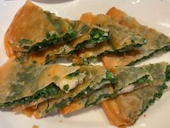 韭菜鲜虾薄饼-桂满陇·蟹黄小笼汤包(巴黎春天浦建店)