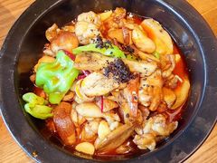 -云海肴·汽锅鸡·云南菜(天山百盛优客店)