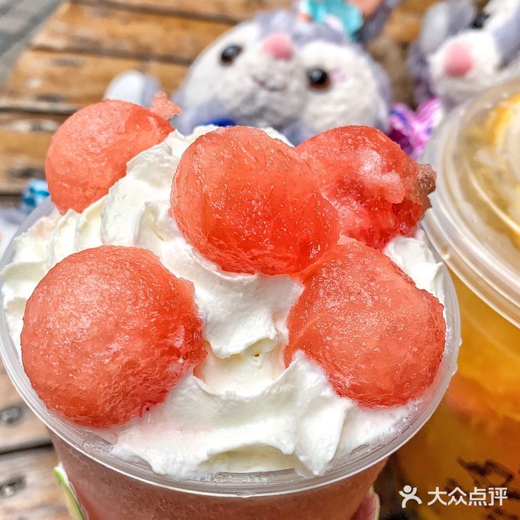 沪上阿姨的胶囊杯太可爱了吧7515