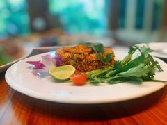 -Chom Cafe and Restaurant