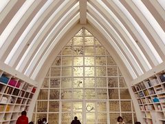 -钟书阁(松江泰晤士小镇店)