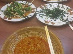 -蓝田九大碗民俗食府(蓝田店)