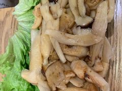 -菌海森林·非遗野生菌火锅(西山区滇池路摩根道店)