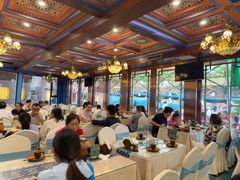 -乡村馕坑肉·烧烤·新疆菜·本地人更爱吃(阿勒泰首店)