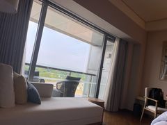 -上海佘山世茂艾美酒店