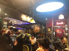 等位区-马海涛牛肉串·东北吉林烧烤(领汇广场店)