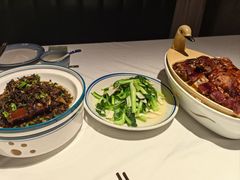 -八府香鸭·啫啫煲(华山路店)