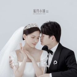 -苏菲亚婚纱摄影