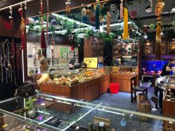 -灵彩珠宝(朗香街店)