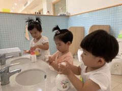 -蒙蒙狮蒙台梭利儿童之家