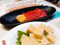 -老牌坊云南鱼豆花火锅(哈西万达店)