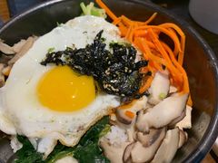 传统石锅拌饭-·缸桶屋·韩式牛肋条自助烤肉(西湖D11店)