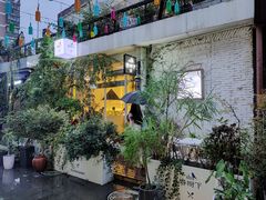 -春树下·树屋花房西餐厅(罍街AS1980店)