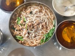 -正宗杨记普洱酸醋米线(总店)