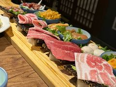 -明洞阿姨·韩式酱蟹烤肉·创意料理(三元桥店)