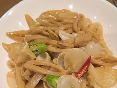 -赶海部落海鲜城(海阳路店)