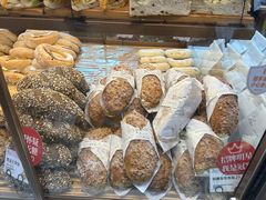 -BROAD面包路·欧式面包(龙湖时代C馆店)
