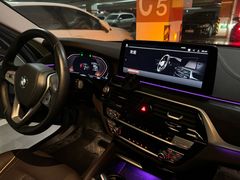 -神州租车(上海浦东机场服务点)