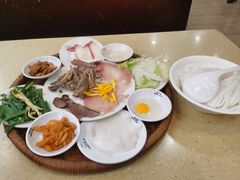 -桥香园云南过桥米线(金马碧鸡店)