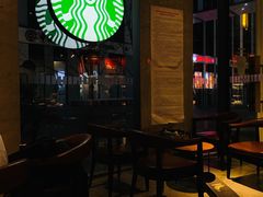 门面-星巴克(北京三里屯SOHO一店)