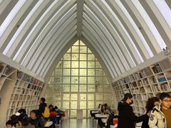 -钟书阁(松江泰晤士小镇店)