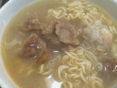 -喜喜烧腊茶餐厅(骆克道店)