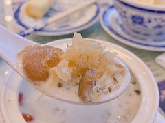 冰糖银耳桃胶-捷信牛奶甜品世家(学府店)