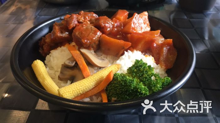 食牛族私房牛肉罐焖牛腩饭套餐图片 - 第2张