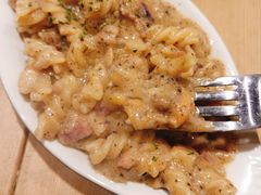 蛋奶松露嫩鸡意面-维卡食舍(户部山店)