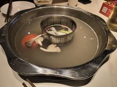 -盛源川香鱼火锅(西小区总店)