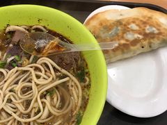 -华中科技大学东三学生食堂