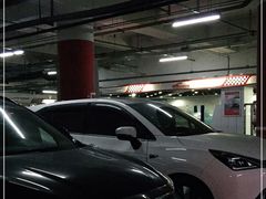 -金融街购物中心停车场