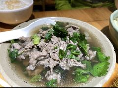 -大众跷脚牛肉馆·非遗传承单位(峨眉山店)