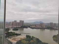 -荣誉国际酒店-云顶旋转餐厅