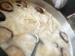 -捞王锅物料理(上海世茂广场店)