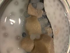 椰奶西米露-鲜甜阁·甜品小吃(七星路店)