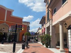 -佛罗伦萨小镇广佛名品奥特莱斯(疏港路店)